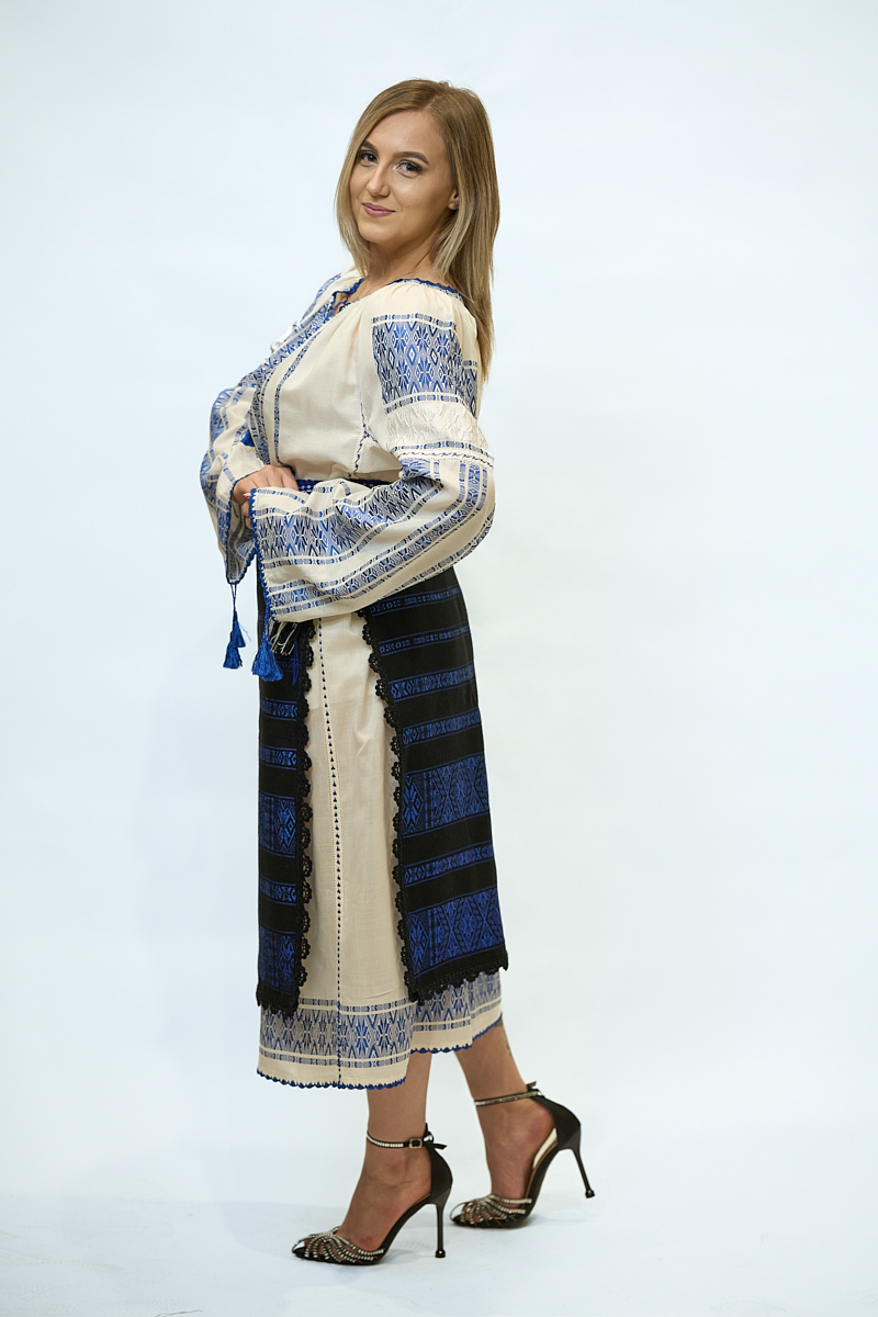 Costum popular din borangic-CPB1